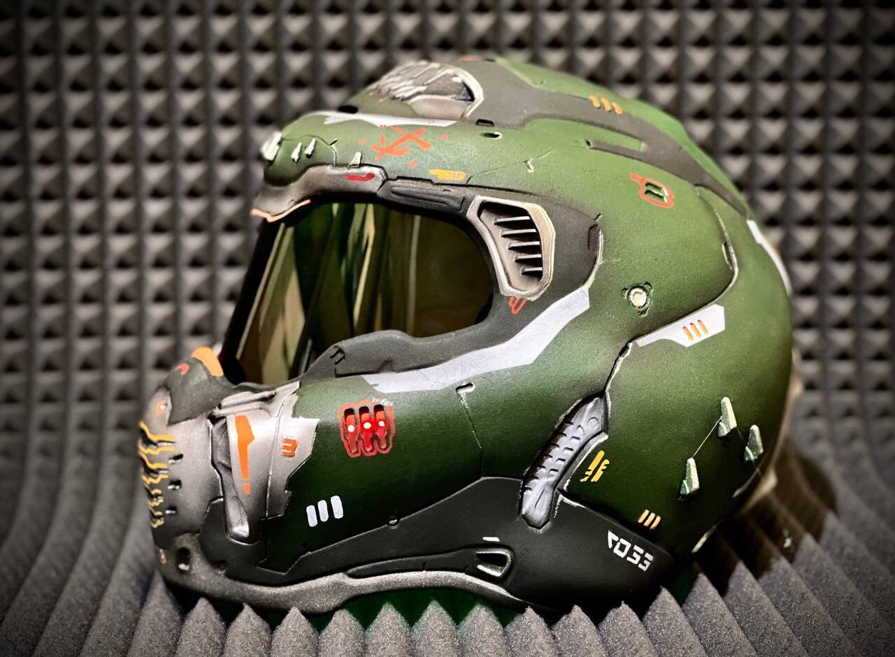 DoomGuy helmet from Doom Eternal for Cosplay and Airsoft