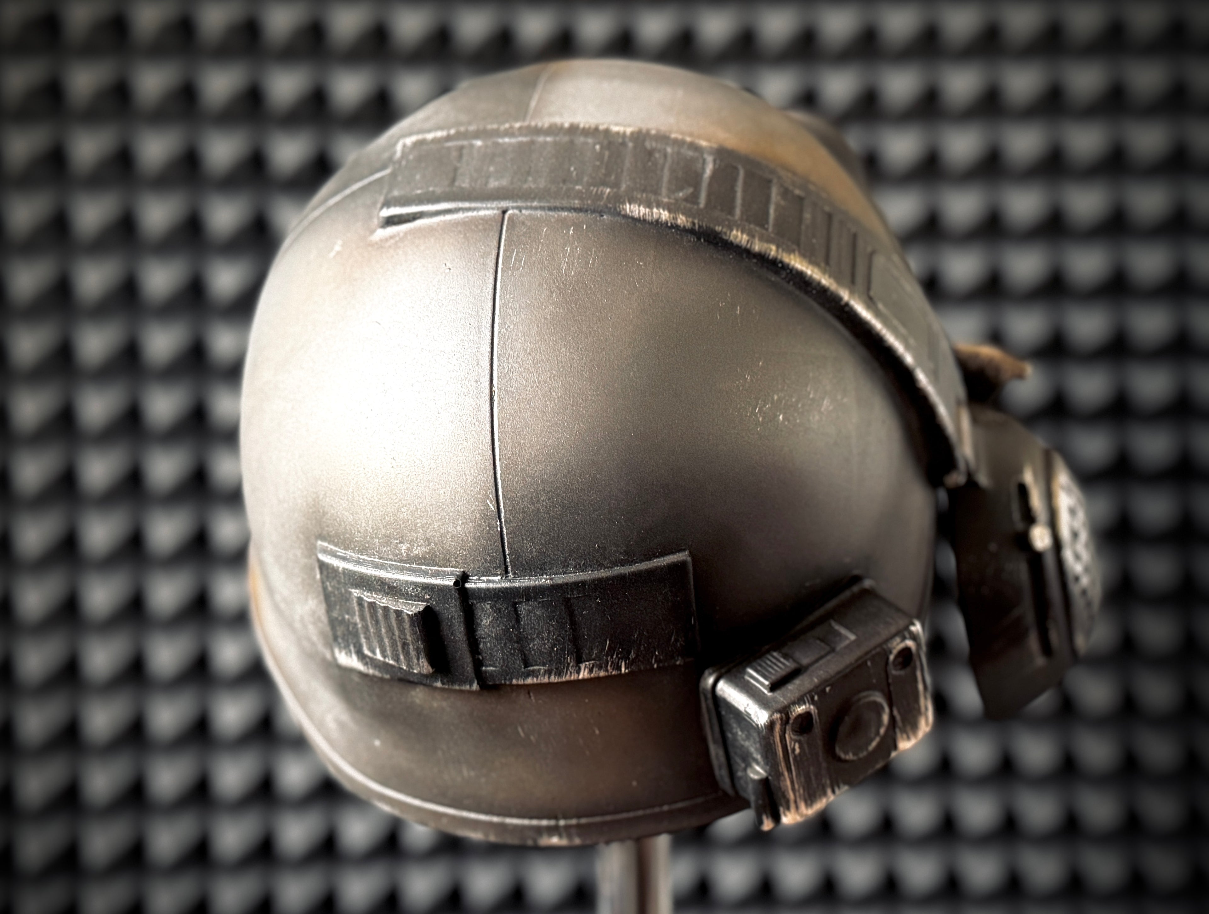 Combine helmet from Half-Life 2 for Cosplay and Airsoft