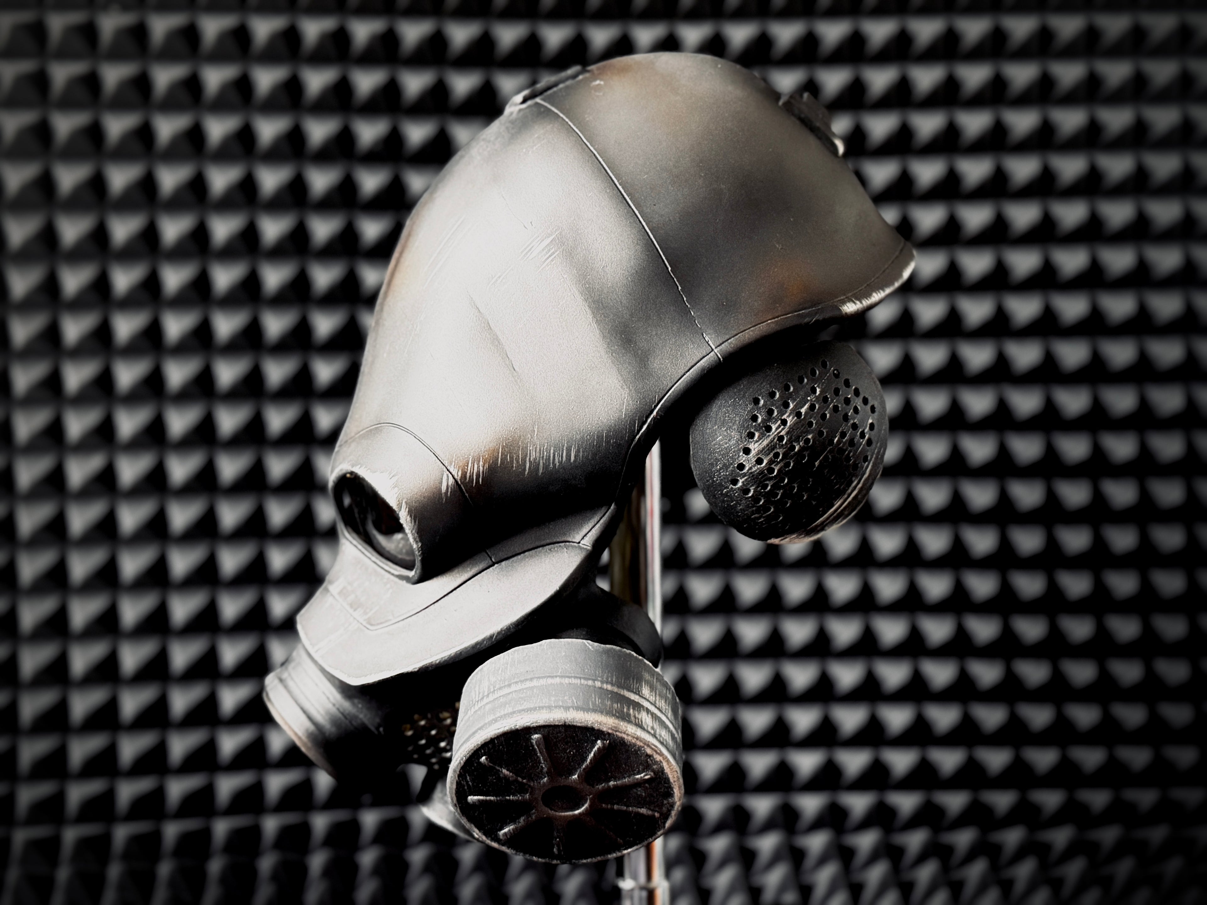 Combine helmet from Half-Life 2 for Cosplay and Airsoft