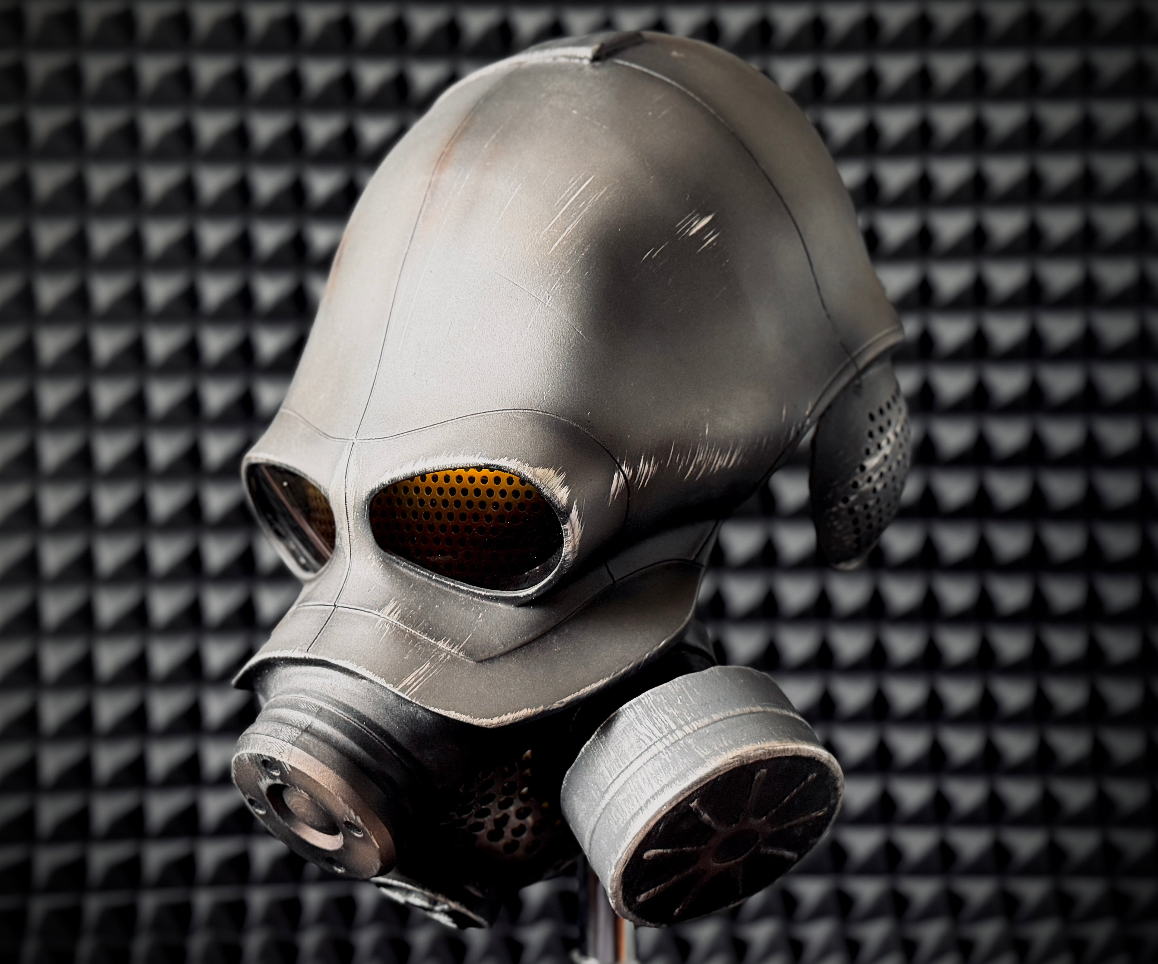 Combine helmet from Half-Life 2 for Cosplay and Airsoft