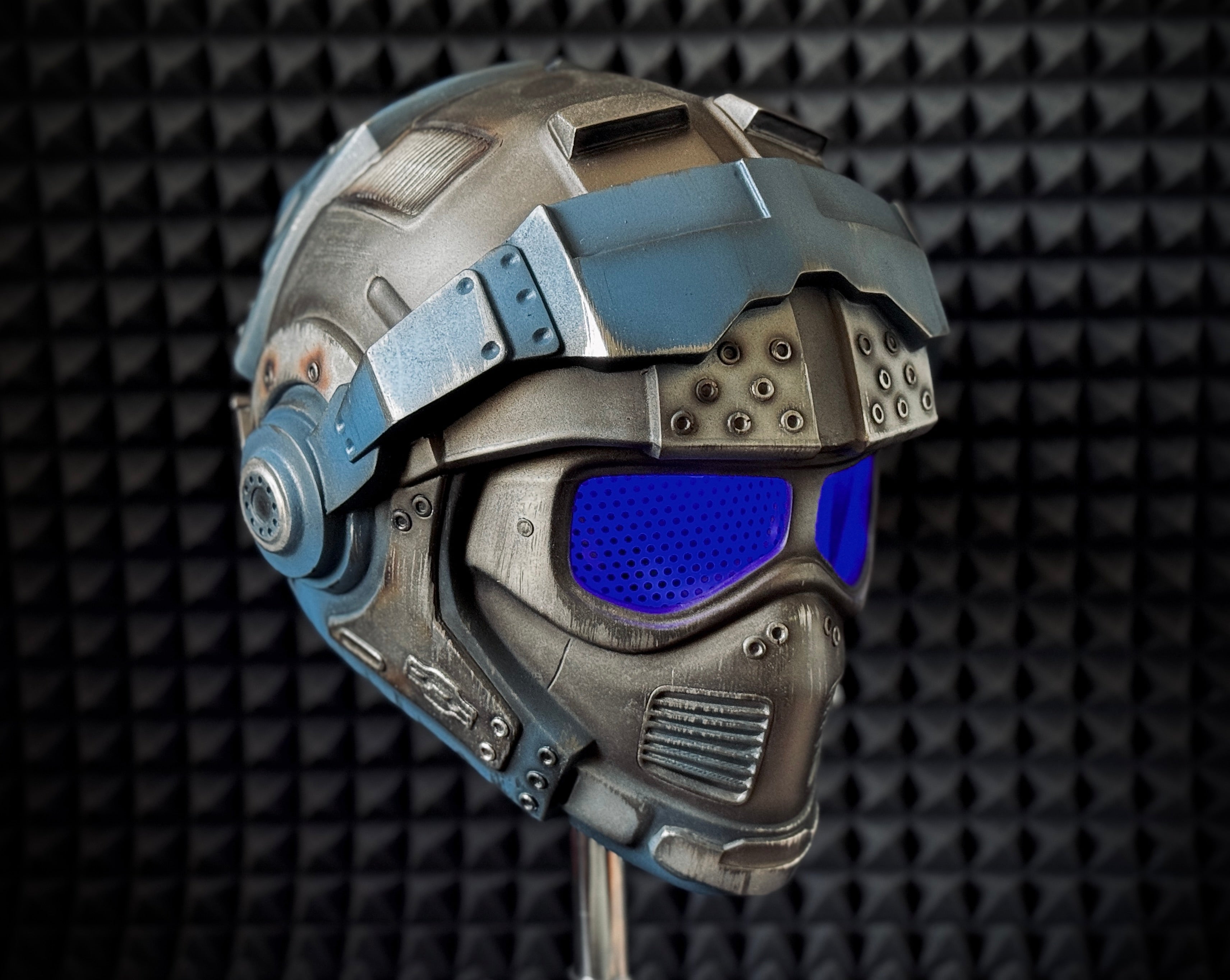 gears of war carmine motorcycle helmet Benjamin Cosplay Prop Lone Star Cosplay but you might need to pay a small cancellation fee. Benjamin Carmine Gears Of