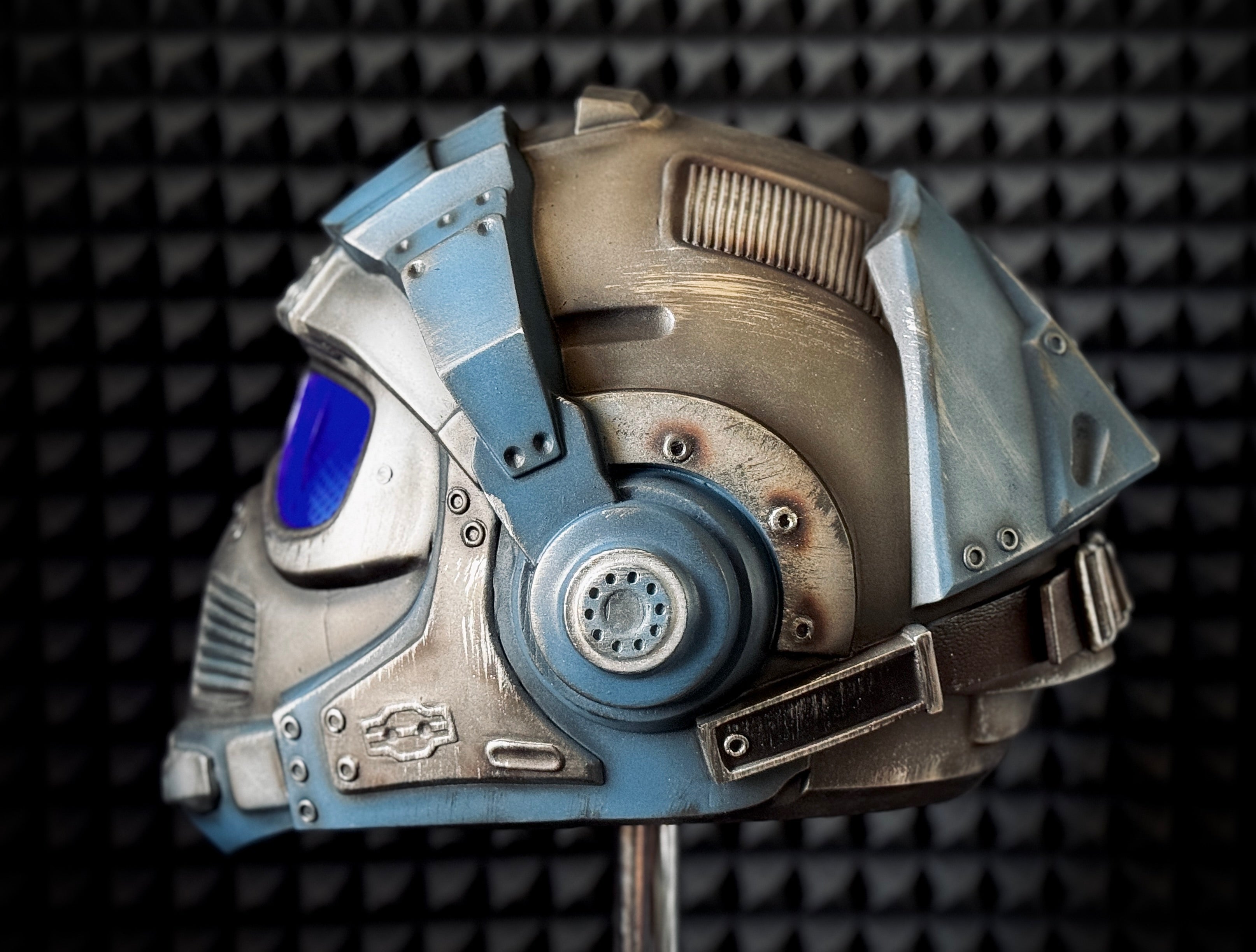 Benjamin Carmine helmet from Gears of War for Cosplay and Airsoft