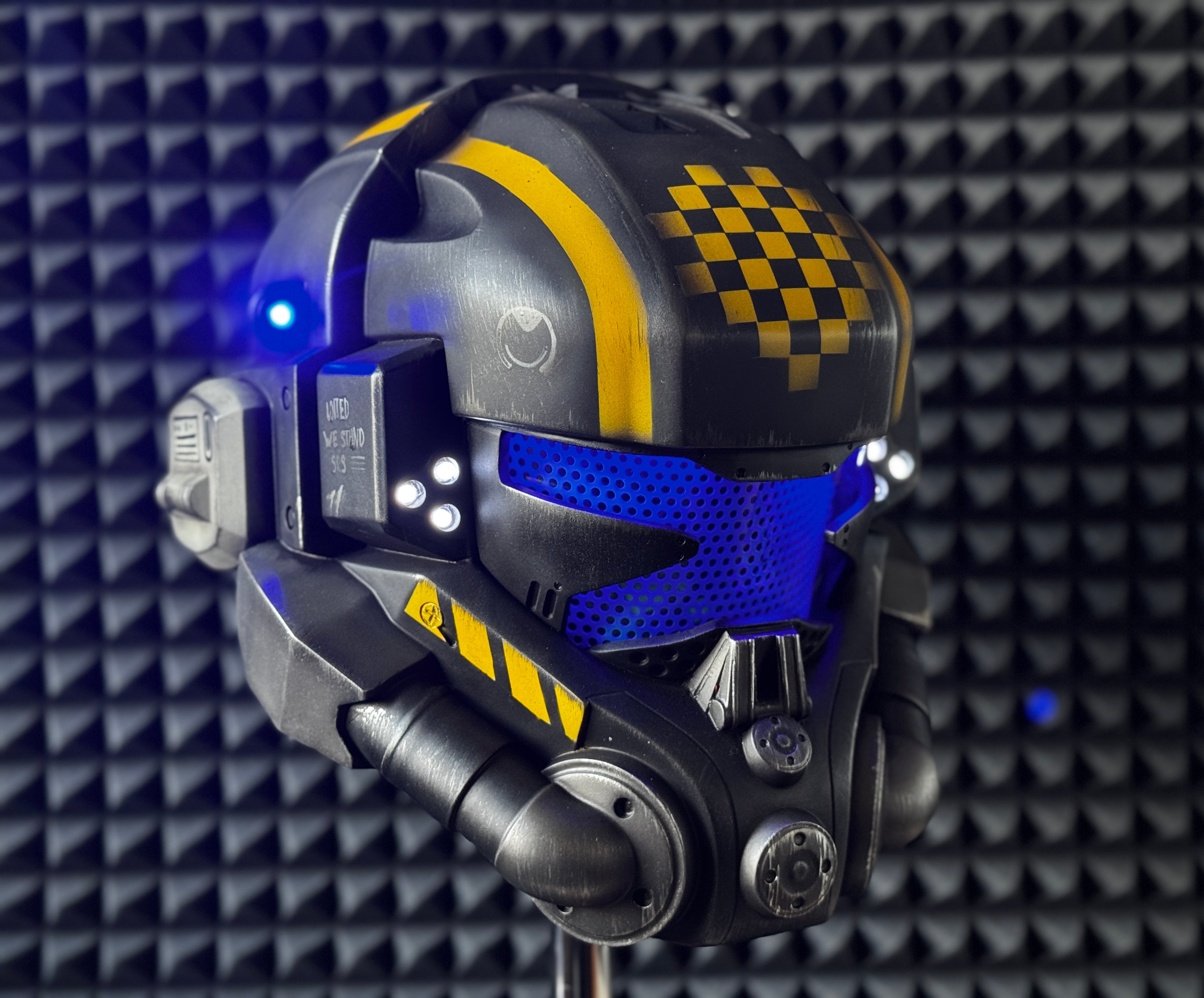 Eli Anderson helmet from TitanFall 2 for Cosplay and Airsoft