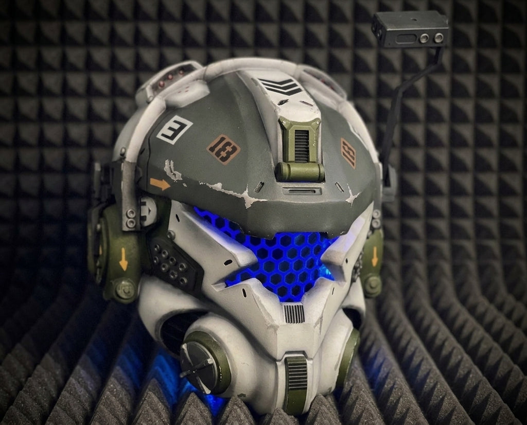 Pilot helmet from TitanFall for Cosplay and Airsoft