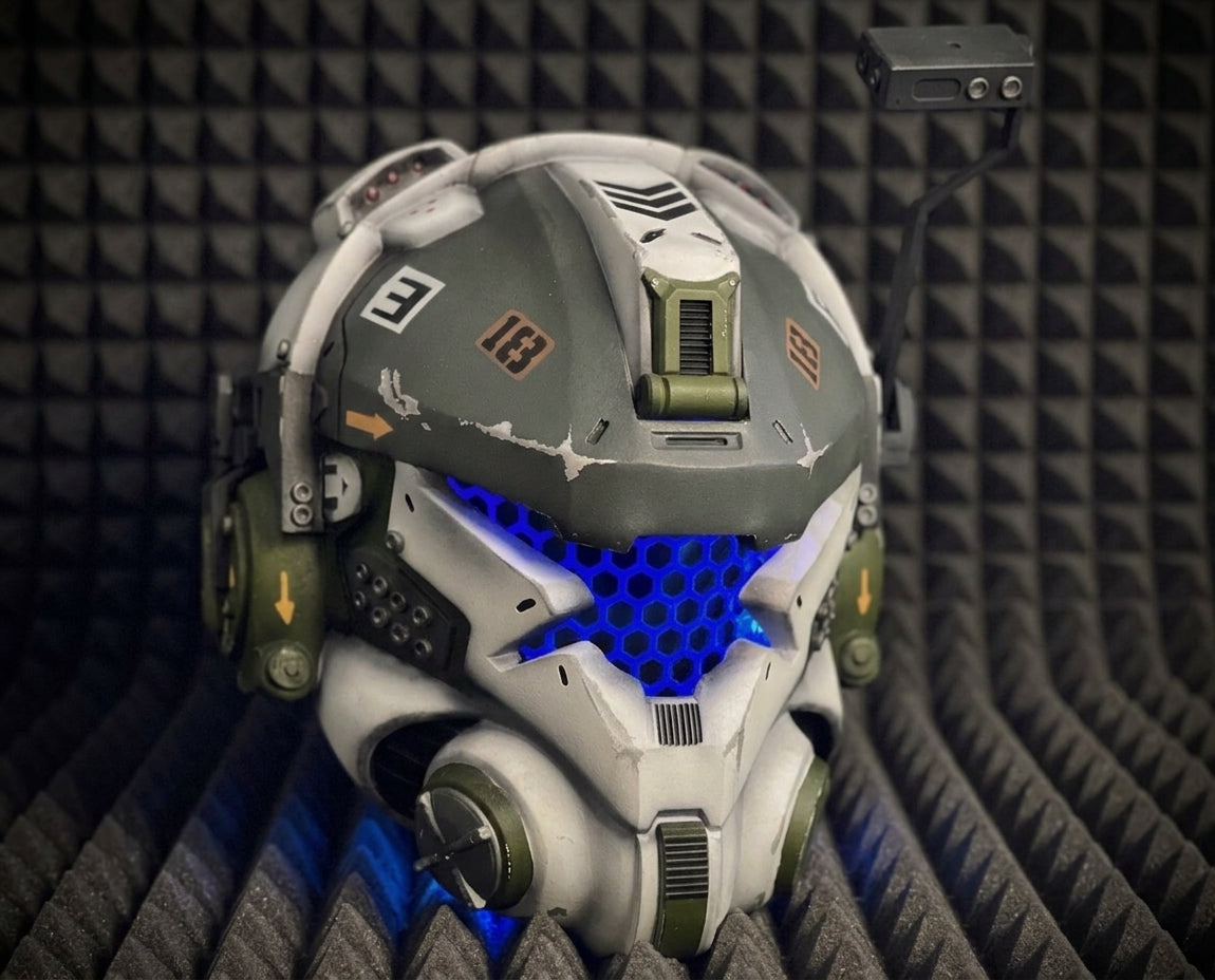 Pilot helmet from TitanFall for Cosplay and Airsoft