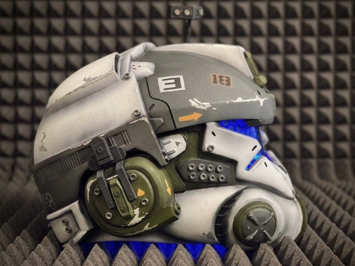 Pilot helmet from TitanFall for Cosplay and Airsoft